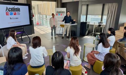 The Académie welcomes 10 Chinese students